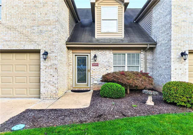 Photo 3 of Townhouse for sale at 4326 Harlin Dr, Jefferson Hills, PA 15025 | MLS# 1775604 | Listing updated on 2026-10-17