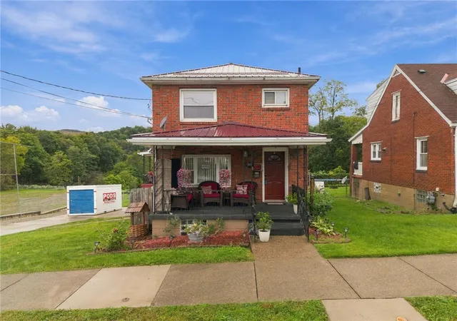 Photo 1 of Single family home for sale at 804 Highland Ave, Pitcairn, PA 15140 | MLS# 1775665 | Listing updated on 2026-10-20
