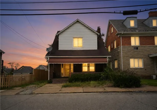 Photo 3 of Single family home for sale at 2909 Versailles Ave, Mc Keesport, PA 15132 | MLS# 1773873 | Listing updated on 2026-10-20