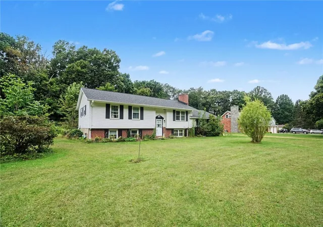 Photo 2 of Single family home for sale at 1364 Maple Ave, Lake City, PA 16423 | MLS# 1775628 | Listing updated on 2026-10-20