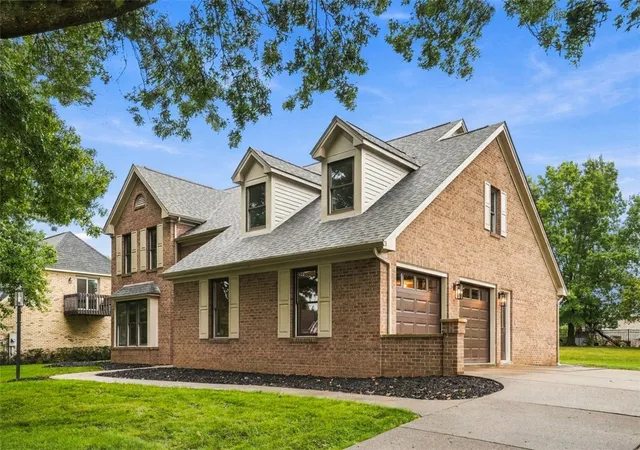 Photo 2 of Single family home for sale at 2037 Broad Hl Farms Rd, Moon/crescent Twp, PA 15108 | MLS# 1775807 | Listing updated on 2026-10-14