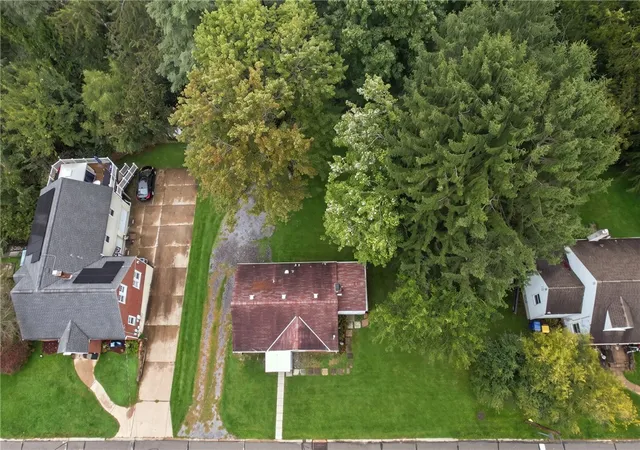 Photo 2 of Single family home for sale at 2239 Romine St, Baldwin Twp, PA 15226 | MLS# 1775827 | Listing updated on 2026-10-19