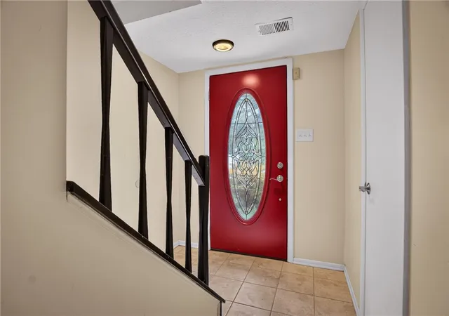 Photo 3 of Townhouse for sale at 528 Hunters Path Rd, South Fayette, PA 15017 | MLS# 1775534 | Listing updated on 2026-10-20