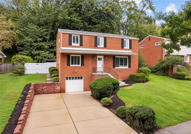 Photo 3 of Single family home for sale at 232 Sharon Dr, Forest Hills Boro, PA 15221 | MLS# 1775808 | Listing updated on 2026-10-18