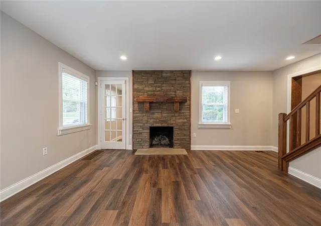 Photo 2 of Single family home for sale at 558 Glenrock Dr, Bethel Park, PA 15102 | MLS# 1775763 | Listing updated on 2026-10-21