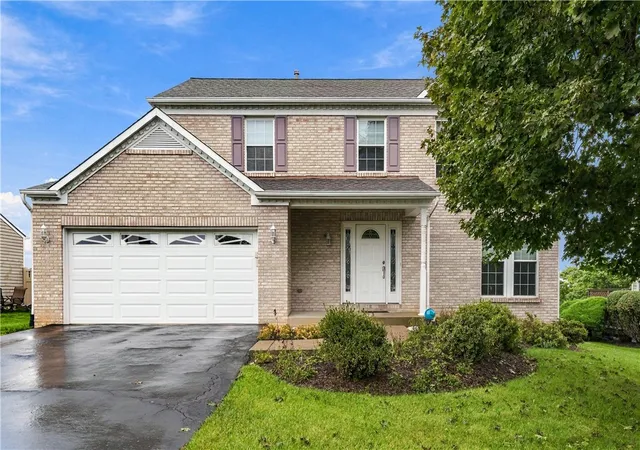 Photo 1 of Single family home for sale at 336 Indian Ridge Dr, Moon/crescent Twp, PA 15108 | MLS# 1775277 | Listing updated on 2026-10-17