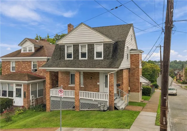 Photo 1 of Single family home for sale at 1500 Creedmoor Ave, Brookline, PA 15226 | MLS# 1775898 | Listing updated on 2026-10-12