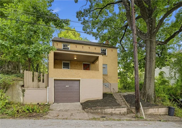 Photo 2 of Single family home for sale at 1180 Ridge Ave, N Braddock, PA 15104 | MLS# 1773867 | Listing updated on 2026-10-20