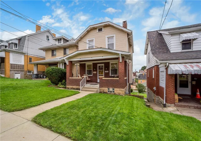 Single family home for sale at 719 Woodbourne Ave, Brookline, PA 15226 | MLS# 1775826