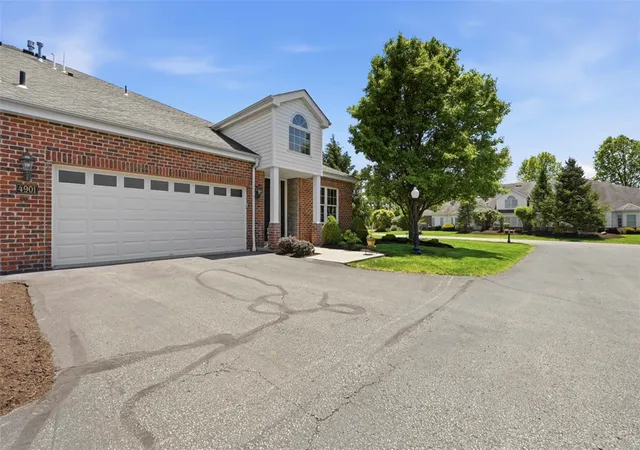 Photo 3 of Condo for sale at 4901 Senate Ct, Adams Twp, PA 16059 | MLS# 1776065 | Listing updated on 2026-10-21