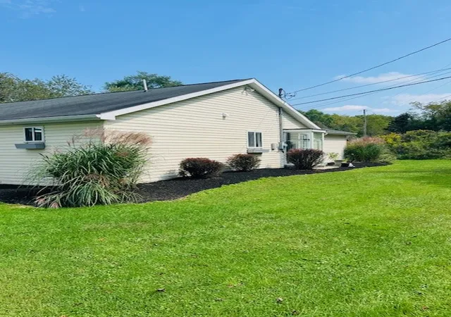 Photo 3 of Single family home for sale at 364 Valencia Rd, Forward Twp, PA 16033 | MLS# 1775904 | Listing updated on 2026-10-13