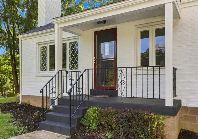 Photo 2 of Single family home for sale at 160 Gateway Ave, Marshall, PA 15090 | MLS# 1775988 | Listing updated on 2026-10-19