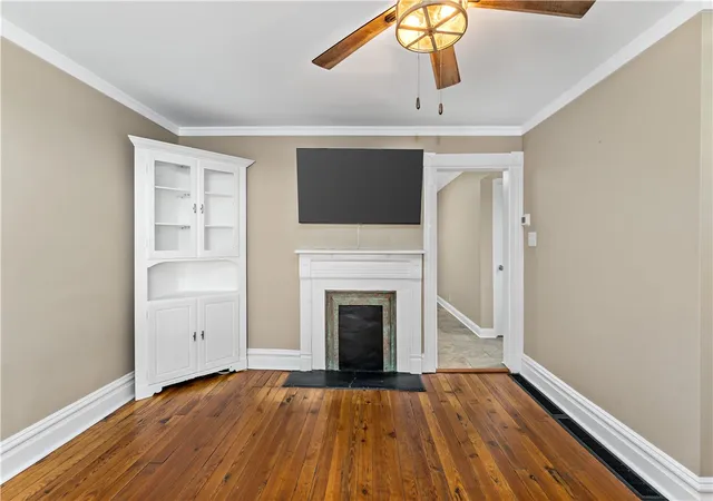 Photo 3 of Sale Pending at 515 Finley Ave, Scott Twp, PA 15106 | MLS# 1775557 | Listing updated on 2026-10-22