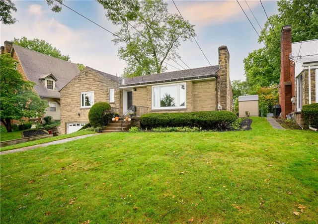 Photo 2 of Single family home for sale at 428 Bower Hl Rd, Mt Lebanon, PA 15228 | MLS# 1775802 | Listing updated on 2026-10-18