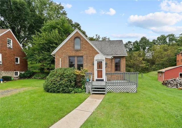 Photo 1 of Single family home for sale at 12 Sunrise Dr, Pleasant Hills, PA 15236 | MLS# 1776052 | Listing updated on 2026-10-20