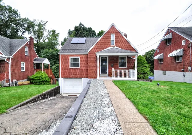 Photo 1 of Single family home for sale at 5164 Glenhurst Rd, Lincoln Place, PA 15207 | MLS# 1776037 | Listing updated on 2026-10-13
