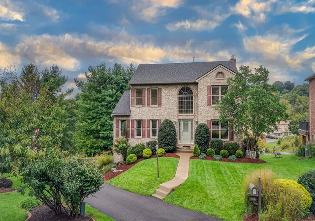 Photo 1 of Single family home for sale at 704 Red Barn Ct, Bethel Park, PA 15102 | MLS# 1776217 | Listing updated on 2026-10-20