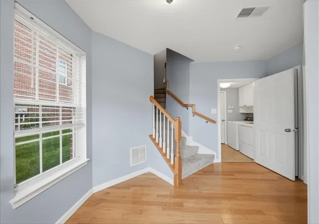 Photo 2 of Townhouse for sale at 400 Fairgate Dr, Pine Twp, PA 15090 | MLS# 1776208 | Listing updated on 2026-10-21