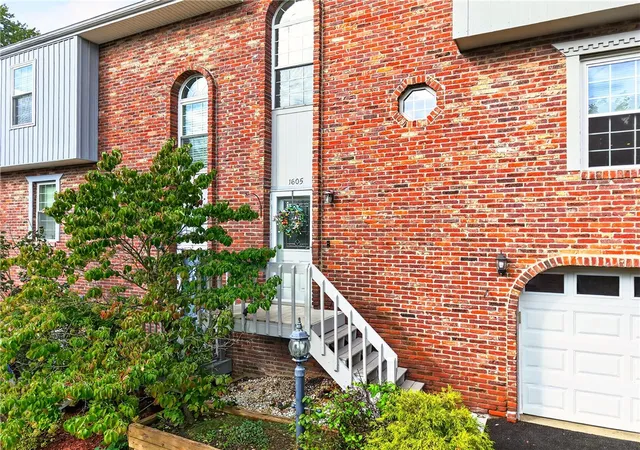 Photo 3 of Townhouse for sale at 1605 Timber Trl, North Fayette, PA 15126 | MLS# 1775953 | Listing updated on 2026-10-15