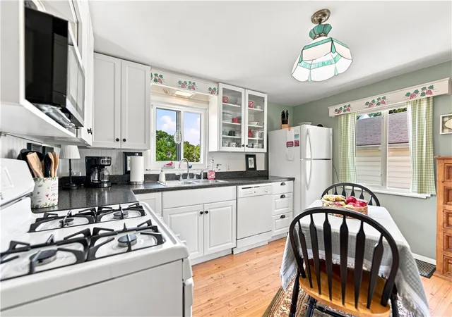 Photo 2 of Single family home for sale at 150 Melzina St, Springdale Twp, PA 15144 | MLS# 1776174 | Listing updated on 2026-10-18