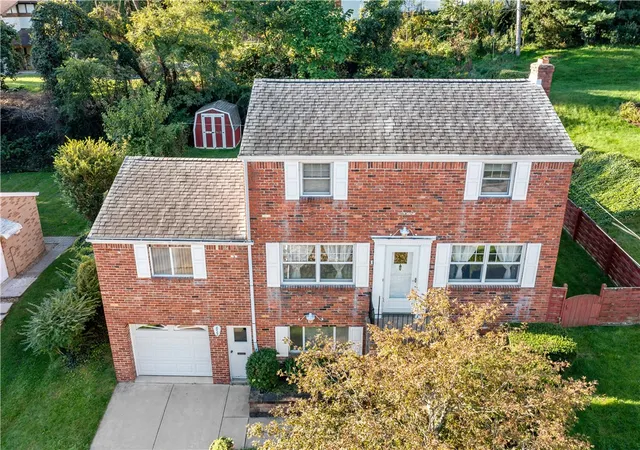 Photo 1 of Single family home for sale at 652 Fernhill Ave, Brookline, PA 15226 | MLS# 1776115 | Listing updated on 2026-10-18