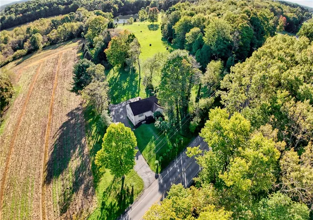 Photo 2 of Single family home for sale at 350 Bonniebrook Rd, Summit Twp, PA 16002 | MLS# 1776310 | Listing updated on 2026-10-15