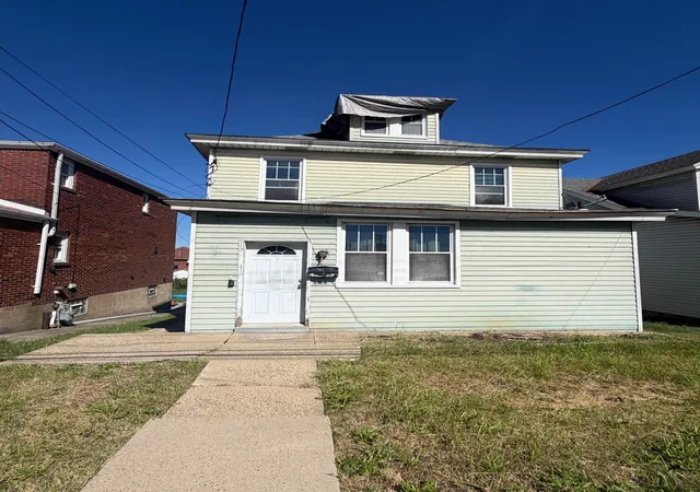 Photo 1 of Single family home for sale at 504 N 8th Street, Clairton, PA 15025 | MLS# 1776456 | Listing updated on 2026-10-13