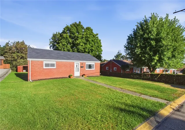 Photo 2 of Single family home for sale at 733 Memory Ln, Liberty Boro, PA 15133 | MLS# 1776443 | Listing updated on 2026-10-13