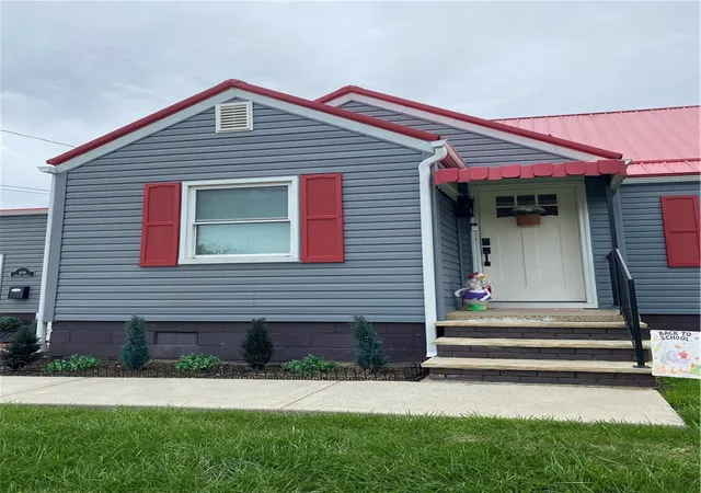 Photo 4 of Single family home for sale at 109 Roberts St, Rostraver, PA 15012 | MLS# 1776492 | Listing updated on 2026-10-21
