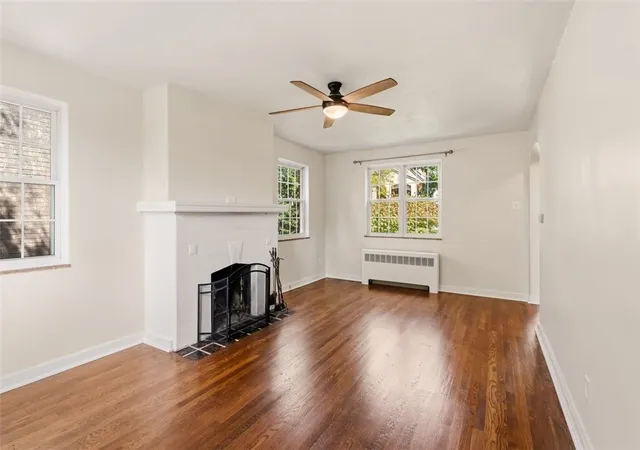 Photo 3 of Single family home for sale at 284 Jonquil Pl, Mt Lebanon, PA 15228 | MLS# 1775735 | Listing updated on 2026-10-21