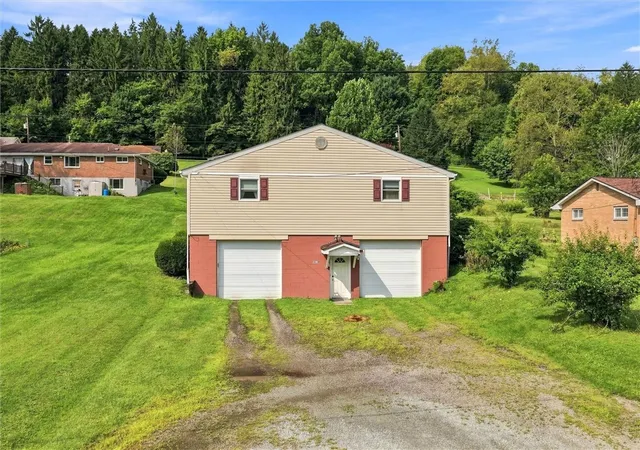 Photo 2 of Multi family home for sale at 401 Industry Rd (rear), Elizabeth Twp/boro, PA 15018 | MLS# 1776602 | Listing updated on 2026-10-20