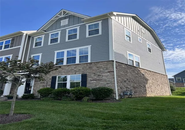 Photo 2 of Single family home for sale at 1052 Adair Ave, Middlesex Twp, PA 16059 | MLS# 1776633 | Listing updated on 2026-10-18