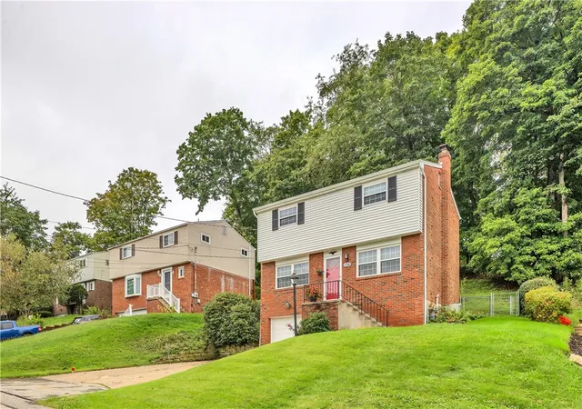 Photo 3 of Single family home for sale at 1114 Mcknight Dr, Bethel Park, PA 15102 | MLS# 1776491 | Listing updated on 2026-10-20