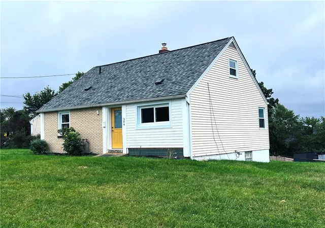 Photo 2 of Single family home for sale at 304 Auburn St, Penn Hills, PA 15235 | MLS# 1772773 | Listing updated on 2026-10-17
