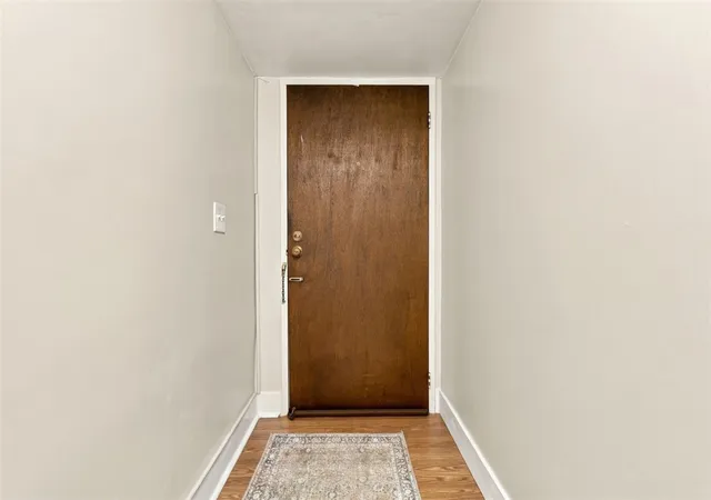 Listing Photo 5 - Condo for sale in building located at 913 Forest Grn Dr, Coraopolis, PA 15108