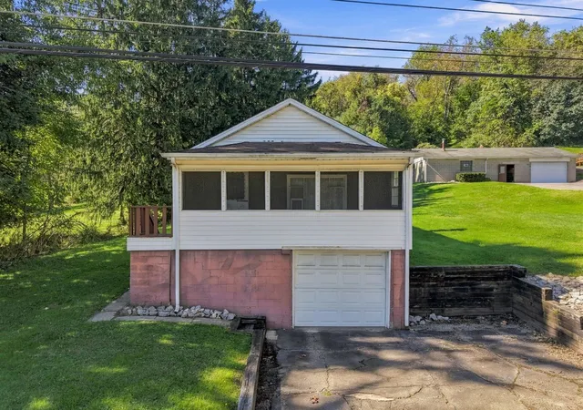Photo 1 of Single family home for sale at 1308 Butler Rd, Springdale Twp, PA 15144 | MLS# 1776899 | Listing updated on 2026-10-18