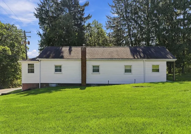 Photo 3 of Single family home for sale at 1308 Butler Rd, Springdale Twp, PA 15144 | MLS# 1776899 | Listing updated on 2026-10-18