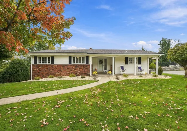 Photo 1 of Sale Pending at 3479 Macarthur Dr, Murrysville, PA 15668 | MLS# 1776906 | Listing updated on 2026-10-19