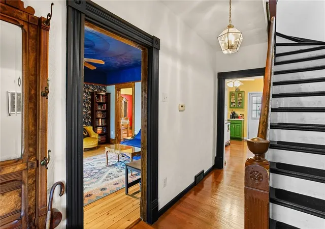 Photo 3 of Single family home for sale at 925 Walnut St, Springdale Boro, PA 15144 | MLS# 1776711 | Listing updated on 2026-10-17