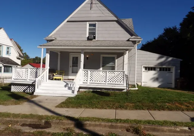 Photo 1 of Single family home for sale at 188 Clinton St, Greenville Boro, PA 16125 | MLS# 1776961 | Listing updated on 2026-10-18