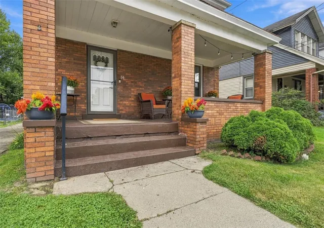 Photo 3 of Single family home for sale at 54 Sampson Ave, Ingram, PA 15205 | MLS# 1776922 | Listing updated on 2026-10-18