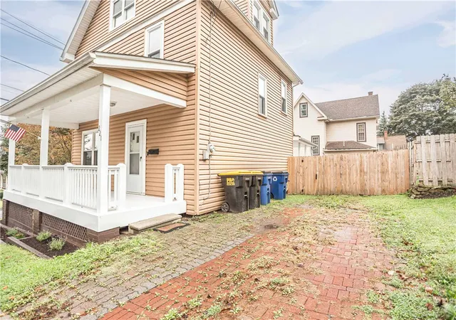 Photo 4 of Sale Pending at 221 S Julian St, Ebensburg, PA 15931 | MLS# 1776972 | Listing updated on 2026-10-20