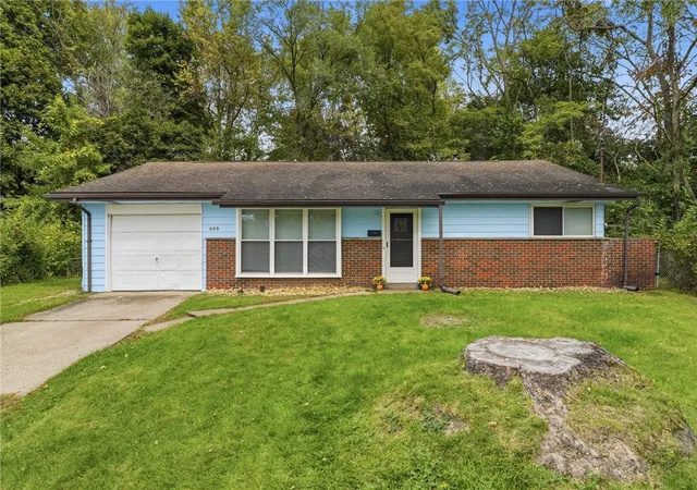 Single family home for sale at 809 Hackberry Dr, Monroeville, PA 15146 | MLS# 1776966