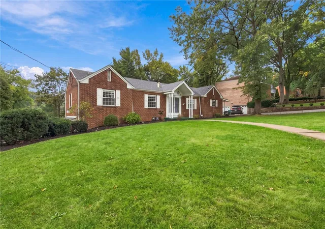 Photo 3 of Single family home for sale at 3601 Mccrady Rd, Churchill Boro, PA 15235 | MLS# 1777102 | Listing updated on 2026-10-19