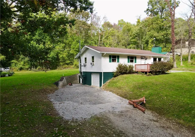 Photo 3 of Single family home for sale at 151 Spring Valley Rd, Connoquenessing Twp, PA 16033 | MLS# 1777085 | Listing updated on 2026-10-13