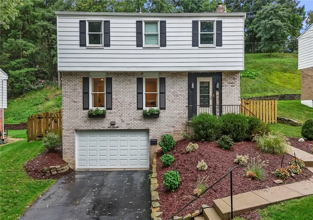 Photo 1 of Single family home for sale at 1266 Delfield Dr, Bethel Park, PA 15102 | MLS# 1776815 | Listing updated on 2026-10-21