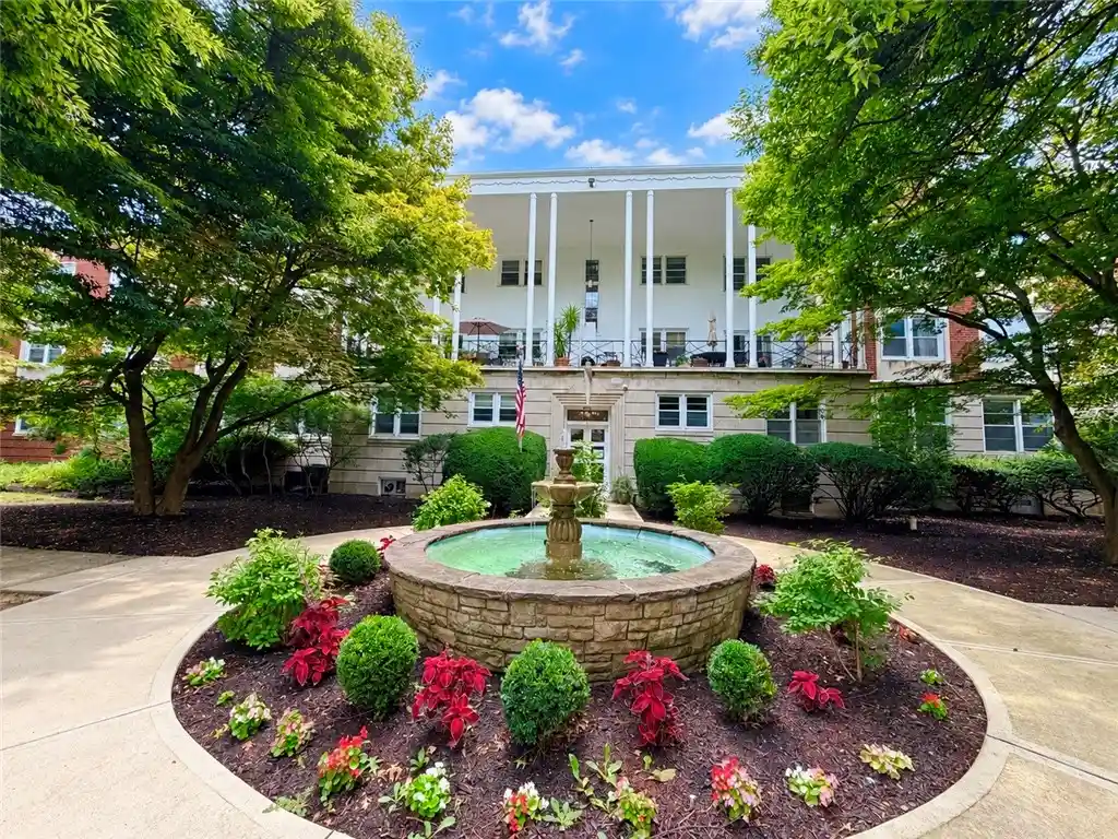 Listing Photo 1 - Condo for sale in 825 Morewood Ave located at 825 Morewood Ave, Oakland, PA 15213 - Unit #G7