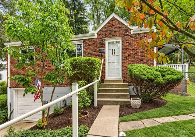 Photo 3 of Single family home for sale at 3347 Bethel Church Rd, Upper St Clair, PA 15241 | MLS# 1776920 | Listing updated on 2026-10-17