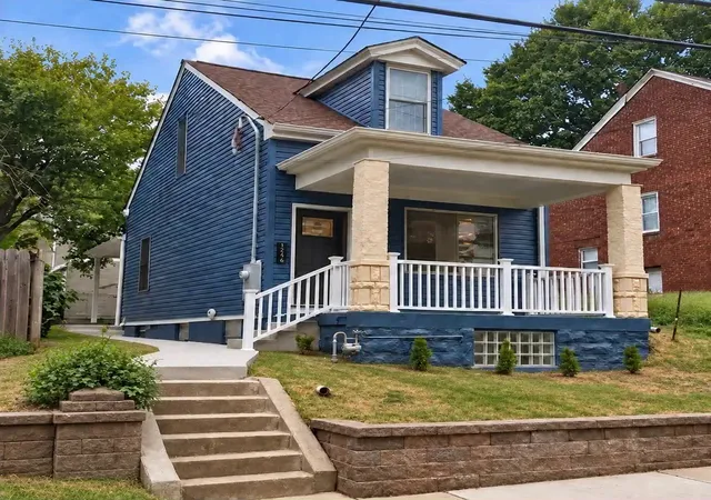 Photo 2 of Single family home for sale at 1246 Woodland Ave, Marshall Shadeland, PA 15212 | MLS# 1776246 | Listing updated on 2026-10-17
