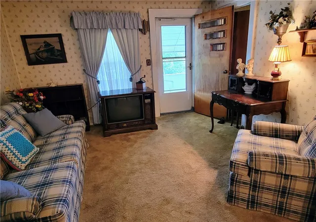 Photo 3 of Single family home for sale at 183 Dorothy Ave, Allegheny Twp, PA 15656 | MLS# 1777172 | Listing updated on 2026-10-15
